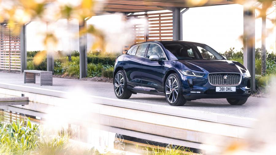  Jaguar I-Pace EV400 AWD S Bright Pack 2020 года  (UK) (фото 1 из 9)